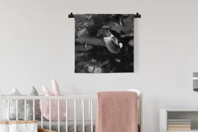 Produktbild von MuchoWow® Wandteppich Wandbehang Kolibri zwischen alten rosa Blumen und Schmetterlingen - schwarz und weiß 60x60 cm Tapisserie Dekoration Wandtuch - Dekorationen - Wand Decke