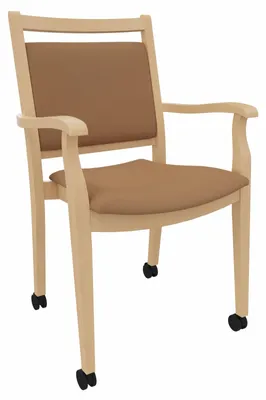 Productafbeelding van Verzorgingsstoel André met armleuningen en wielen – Ideaal voor senioren in een verpleeghuis of thuis – Gemaakt van massief hout, stabiel en gemakkelijk te onderhouden. Bekleding: Kunstleer, kleur zandbeige. Zitdiepte: 47 cm