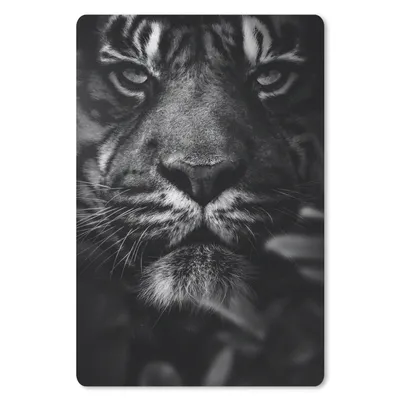 Produktbild von MuchoWow® Mauspad Mousepad Nahaufnahme eines Tigers im Dschungel - schwarz und weiß 40x60 cm - Mousepads - Maus Mat - Pad - Mausunterlage - Schreibtisch Accesoire