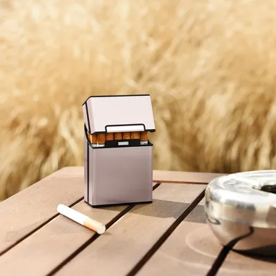 Produktbild von kwmobile Zigarettenetui Zigarettenbox Hülle für Zigaretten - Zigaretten Etui mit Magnetverschluss - Aluminium Beschichtung Rosegold