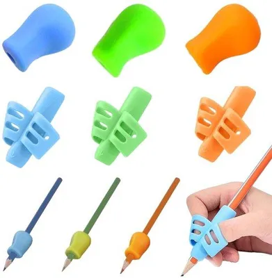 Immagine prodotto di Supporto ergonomico per la scrittura per bambini, in silicone, per mancini/destrimani, colorato