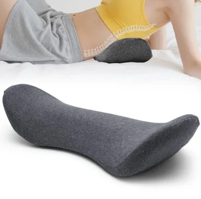 Immagine prodotto di Cuscino lombare ergonomico in memory foam per alleviare il mal di schiena