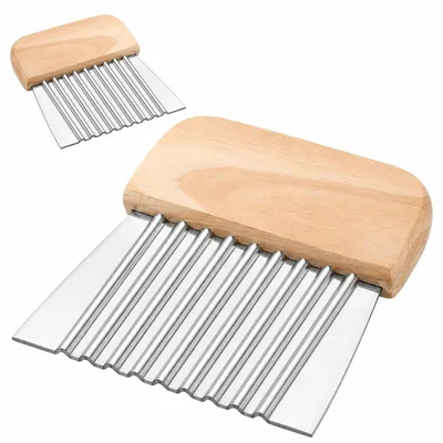 Produktbild von Teigschneider aus Edelstahl 2er Set, Backwerkzeug mit ergonomischem Holzgriff, Teigkarte zum Schneiden, Teilen und Formen von Teig & Gemüse