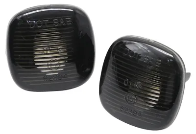 Für Audi A3 8L 96-00 / A4 B5 95-99 2x Seitenblinker Blinker Schwarz in der Farbe Schwarz von Goingfast