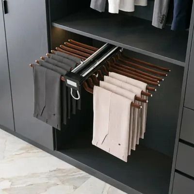 Immagine prodotto di Porta pantaloni estensibile per armadio - Scaffale telescopico per pantaloni - 22 supporti - Salvaspazio - Ammortizzatore silenzioso