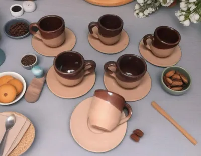 Zdjęcie produktu dla Ceramiczny zestaw do espresso na 6 osób, kolor brązowy - 6 filiżanek z podstawkami - ręcznie wykonany - można myć w zmywarce - nadaje się do użycia w piekarniku