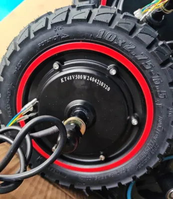 Obrázek produktu pro EverCross A1 Motor Červené pneumatiky Motor