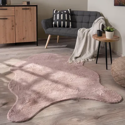 Produktbild von Teppich Wohnzimmer Kurzflor Modernes Kunstfell Fellform Weich Einfarbig Rutschfest Grösse 100x200 cm Fell-form