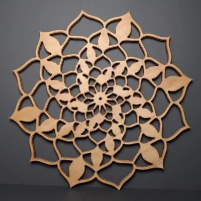 Produktbild von Holzmandala zum Aufhängen, Massivholz, Durchmesser 78 cm