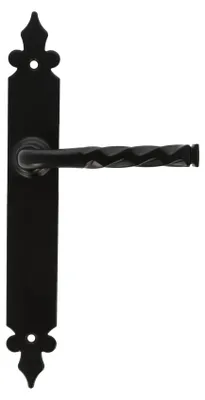 Produktbild von Amig - Set von Türklinken Mod. 106P | 270 x 36 mm | Klinke aus Zamak mit Stahlplatte | Schwarzes Finish | Inklusive schmaler Platte | Handgeschmiedeter rustikaler Stil | Ohne Rückholfeder