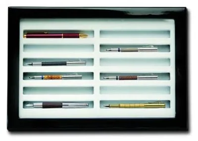 Produktbild von Holzvitrine für Schreibgeräte