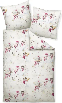 A flat lay of a duvet cover and pillowcase set with a winter-themed snowman print.