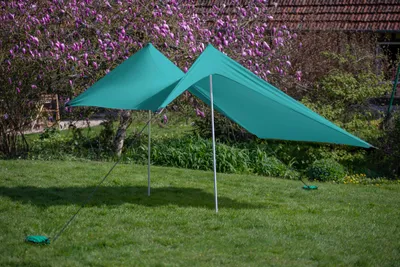Produktbild von Meister Sonnensegel 210 x 210 cm LSF50+ Für bis zu 4 Personen grün Strandzelt