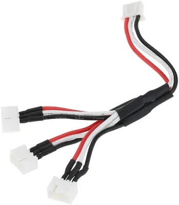 Zdjęcie produktu dla Kabel Ładowarki 3-w-1 7.4V 2S | Odpowiedni dla Dronów JJRC, WLtoys, SYMA | Ładowanie 3 baterii jednocześnie, Czarny, Plastik
