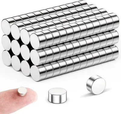 Zdjęcie produktu dla Mocne magnesy samoprzylepne 6 x 3 mm, 50 sztuk, do tablic magnetycznych
