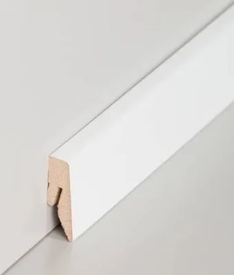 Produktbild von Sockelleiste weiß 40 MDF foliert RAL 9016 Fussleiste