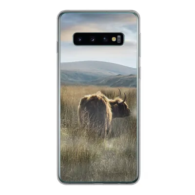 Produktbild von MuchoWow® Handyhülle Schutzhülle Hülle für Samsung Galaxy S10 Schottische Highlander - Nebel - Gras Silikon Softcase Handy Hülle - Handytasche