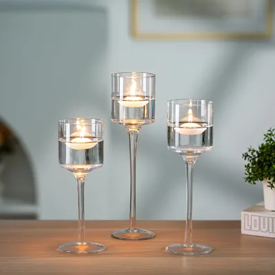 Produktbild von Omgoods – Set aus Glas-Kerzenständern für Tischdekoration