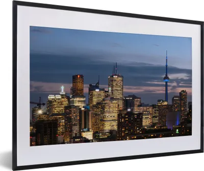 Produktbild von MuchoWow® MuchoWow® Gerahmtes Poster Silhouette der Stadt Toronto mit Wolken in Kanada 60x40 cm - Poster mit zchwarzem Bilderrahmen - Schlafzimmer - Plakat in Rahmen - Drucken