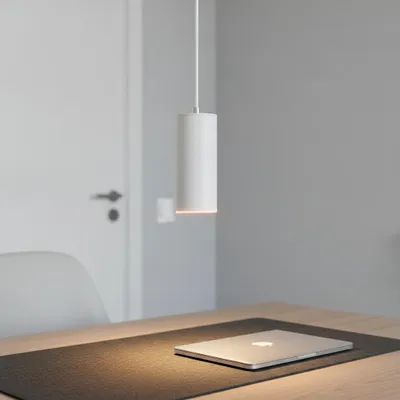 Productafbeelding van Strakke hanglamp Aila wit, AI-gegenereerde afbeelding