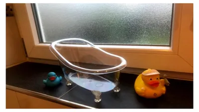 Produktbild von Dekorative Badewanne aus Kunststoff transparent zum Befüllen 26x13,7x15,5cm