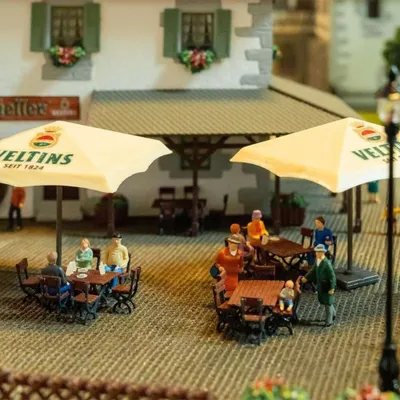 Produktbild von Faller Biergarten-Set Veltins 180437