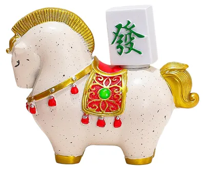 Produktbild von Cartoon-Pferdefigur im chinesischen Stil, Symbol für das Jahr des Pferdes, bringt Reichtum und Glück, Feng-Shui-Dekoration.
