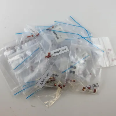 Produktbild von Keramik Kondensatoren