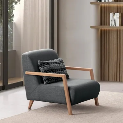 Immagine prodotto di Un interno elegante e moderno inizia con una poltrona.