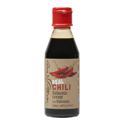 Messino Balsamico Creme Chili 250 ml Flasche auf weißem Grund