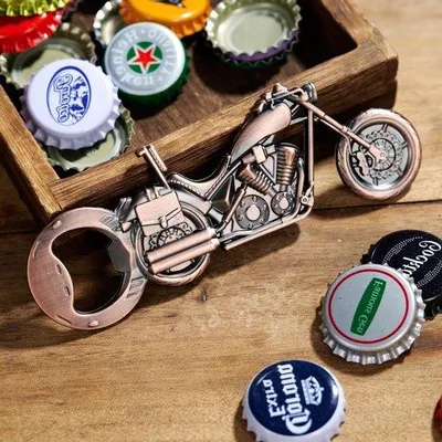 Produktbild von Motorrad Bier Flaschenöffner - einzigartige Biergeschenke für Vatertag, Weihnachten und Geburtstage