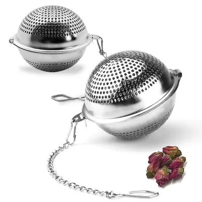 Productafbeelding van Theezeefbolletjes met ketting - 304 roestvrij staal - Geschikt voor losse thee, kruiden en specerijen - Ø 4,5 cm - Zilver - 2 stuks