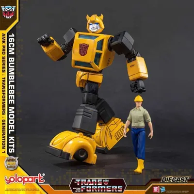 Produktbild von Transformers: Generation One AMK PRO Series Plastic Model Kit Bumblebee 16 cm