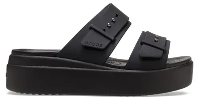 Produktbild von Crocs Damen Brooklyn Buckle Low Wedge Sandal, Schwarz, 34/35 EU