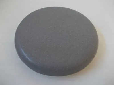 Zdjęcie produktu dla Płytka czyszcząca jasnoszara Osłona czyszcząca do pieca kaflowego okrągła 15 cm