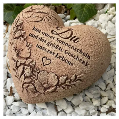 Produktbild von Grabschmuck Herz Du bist unser Sonnenschein aus Steinguss, Grabherz handgefertigt und handbemalt, rostbraune Patina, wetterfest