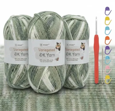 Image de Fil pour crochet dégradé de couleurs, 300g, fil 4 brins, coton/acrylique, grosseur DK, couleur "Vert printanier-3", avec accessoires
