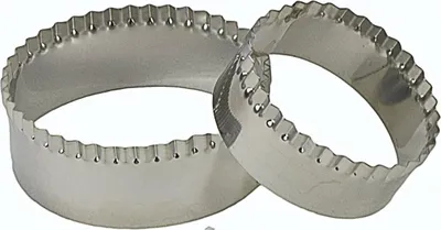 Produktbild von Ausstecher rund 75 mm und 58 mm, glatt und gezahnt, Ravioli Kekse Minipizza