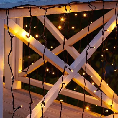 Produktbild von Sirius Tech-Line Lichtervorhang Start-Set 100 LED warmweiß 1,5 x 2 m außen 230V schwarz