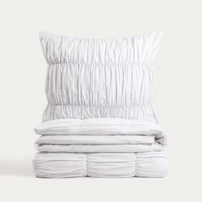 Produktbild von HOMLA CLOUD-Bettwäsche aus weißer Baumwolle mit Ziernähten, 220 x 200 + 2 x 70 x 80 cm