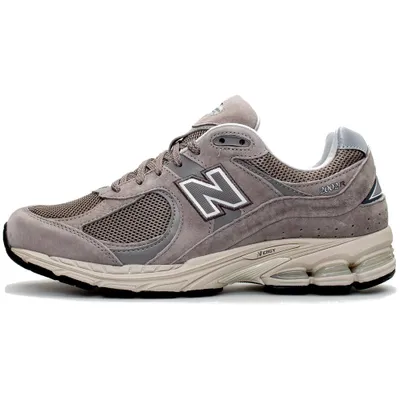 Productafbeelding van New Balance schoenen, model 2002, ML2002RC