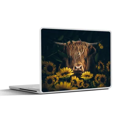 Produktbild von MuchoWow® Laptop Aufkleber Sticker Cover Schottische Highlander - Blumen - Kuh - Botanisch - Tiere 36.5x27.5 cm - Laptop-Sticker