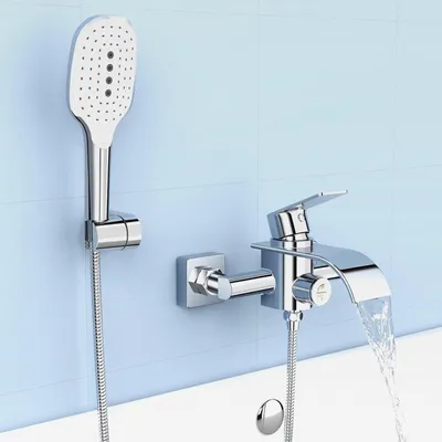 Produktbild von Badewannenarmatur mit Handbrause, Wasserfall Wasserhahn Badewanne, Messing Mischbatterie Dusche mit Druckschalter, Chrom Duscharmatur mit 3 Funktionen, Armatur Badewanne Wannenarmatur für Bad