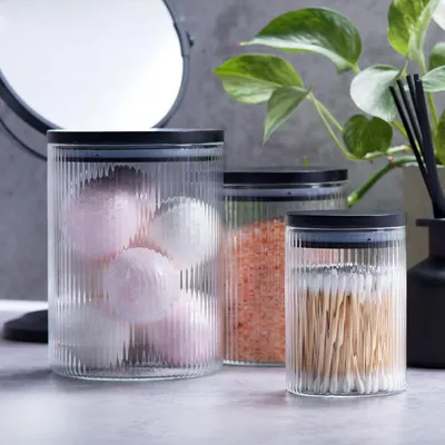 Produktbild von Geribbelte Glas Aufbewahrungsgläser - Set von 3 - Luftdichte Bambusdeckel - Badezimmeraufbewahrung