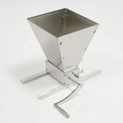 Produktbild von Manuelle Getreidemühle & Kaffeemühle - Handkurbelmühle - Edelstahlwalze - Einstellbarer 0–2,5 mm Mahlspalt - 4 l Trichter - Für Gerste, Weizen, Kaffeebohnen - Silber