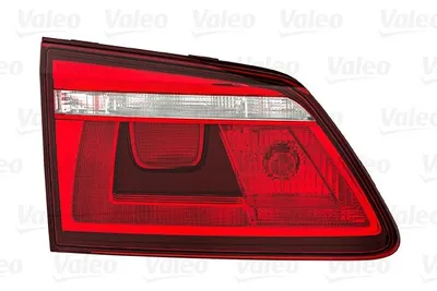 Produktbild von VALEO Heckleuchte 045390 links für VW für Golf Sportsvan (AM1 AN1) 1 208kg