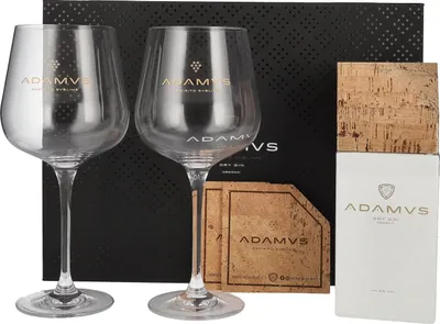 Produktbild von Adamus Dry Gin Organic Limited Edition 2020 44,4% Vol. 0,7l in Geschenkbox mit 2 Gläsern & Kork Untersetzer