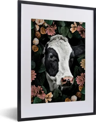 Produktbild von MuchoWow® MuchoWow® Gerahmtes Poster Kuh - Blumen - Blätter 30x40 cm - Poster mit zchwarzem Bilderrahmen - Wandposter Schlafzimmer
