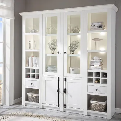 Produktbild von Großer Buffet-Schrank WINGST-61 im klassischen Landhaus Stil Nachbildung Pinie weiß Nb. inkl. LED B/H/T ca. 194x207x45cm