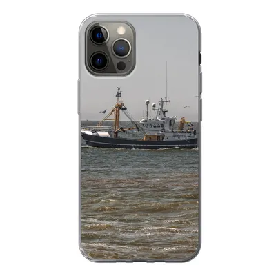 Produktbild von MuchoWow® Handyhülle Schutzhülle Hülle für iPhone 12 Pro Nordsee - Fischerboot - Wasser Silikon Softcase Handy Hülle - Abdeckung